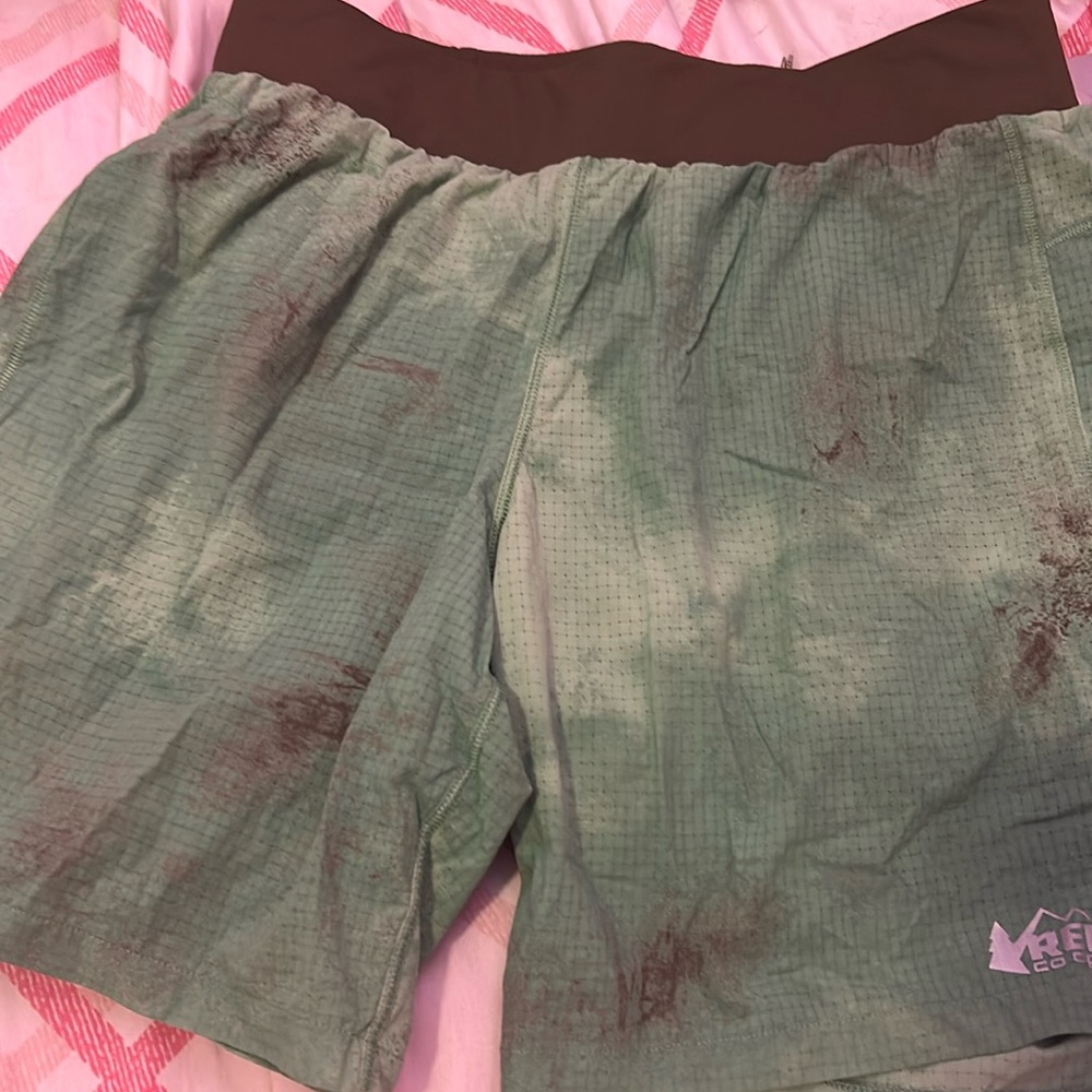 Men’s running shorts
